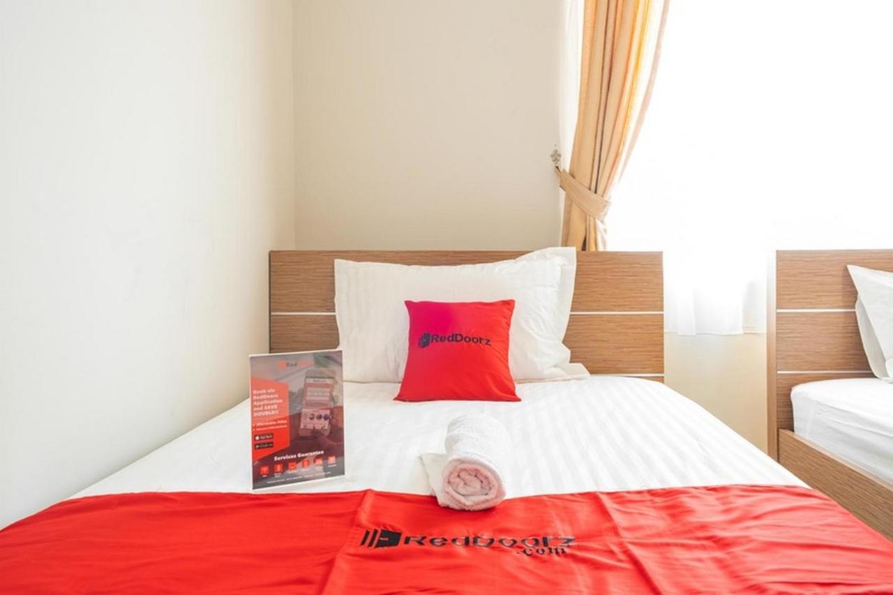 Reddoorz Near Siloam Karawaci 3 Ξενοδοχείο Τάνγκερανγκ Εξωτερικό φωτογραφία