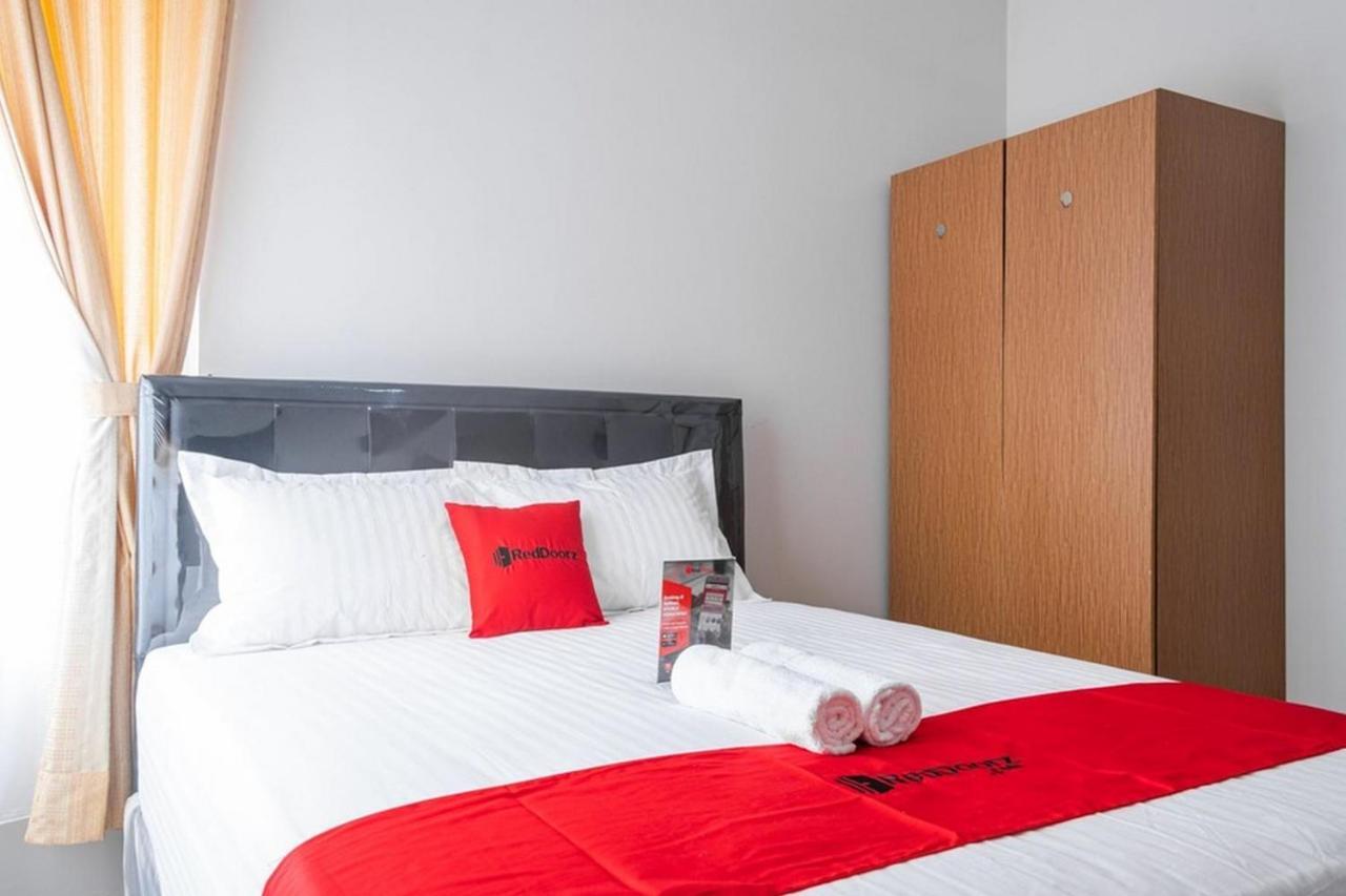 Reddoorz Near Siloam Karawaci 3 Ξενοδοχείο Τάνγκερανγκ Εξωτερικό φωτογραφία