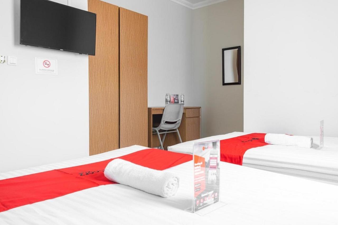 Reddoorz Near Siloam Karawaci 3 Ξενοδοχείο Τάνγκερανγκ Εξωτερικό φωτογραφία