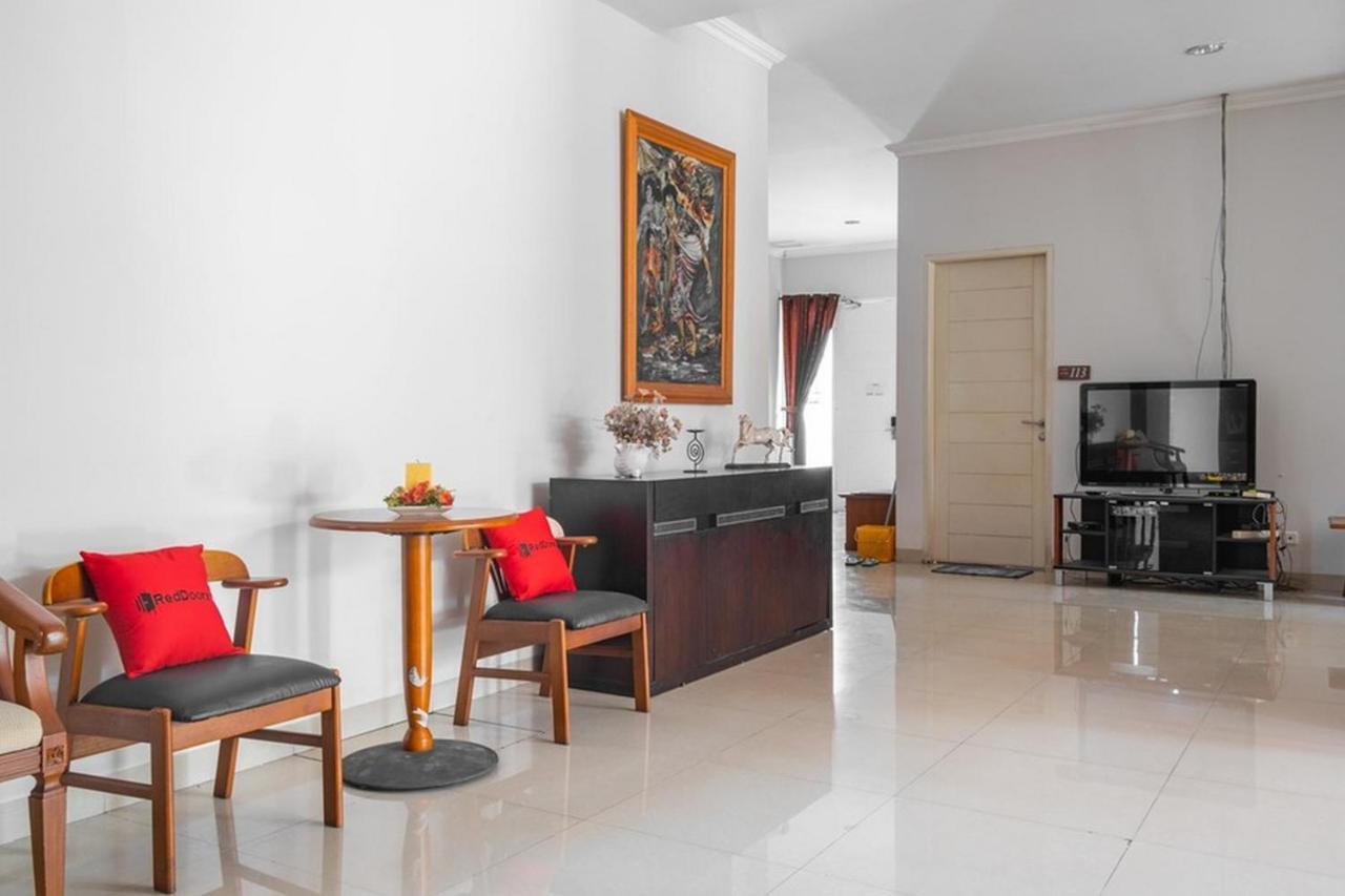 Reddoorz Near Siloam Karawaci 3 Ξενοδοχείο Τάνγκερανγκ Εξωτερικό φωτογραφία